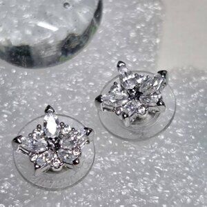 Authentic Swarovski Flower Star Stud Earrings Silver Tone Rhodium Plated